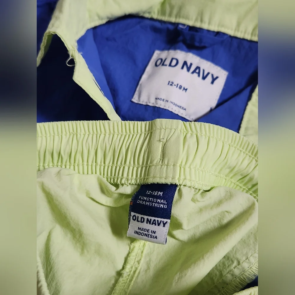 Old Navy Size 12-18 Month 2 Piece Outfit